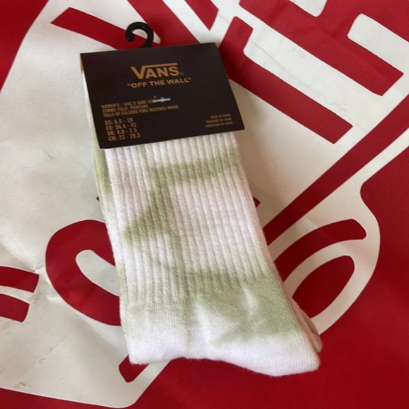 VANS “Off The Wall” Women’s socks  
NWT - Picture 9 of 16